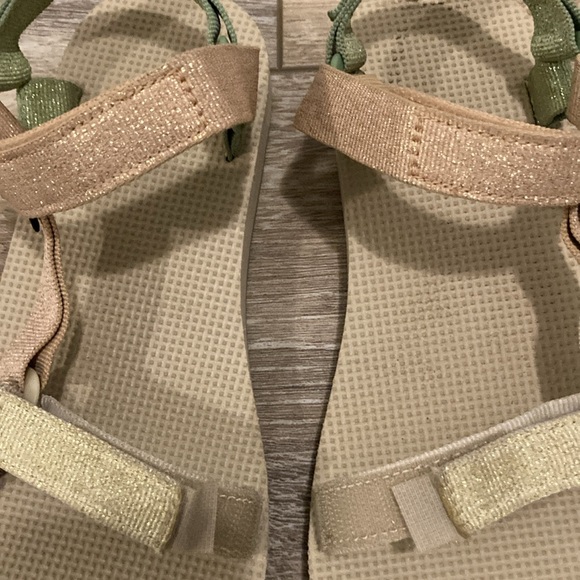 Teva Kids Sandals with Adjustable Straps - Picture 3 of 3